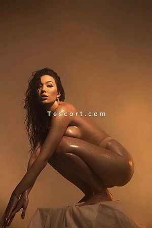 Anna - Paris Escorts