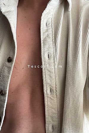 Esco22 - Ajaccio Boy Escorts