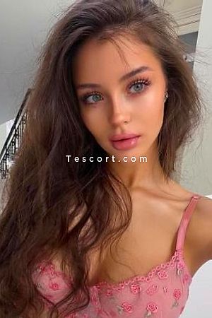 Christina - Paris Escorts