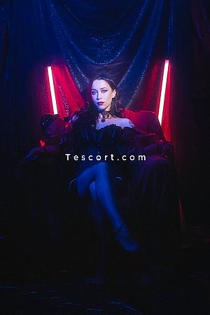 TokyoNess - Biarritz Escorts