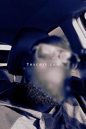 Charlye - Escort Boy Créteil