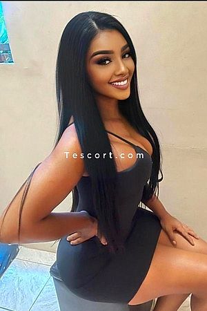 Esmeral - Escort Girl Paris