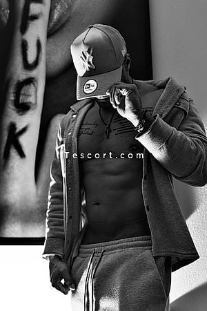 Ben - Annemasse Boy Escorts