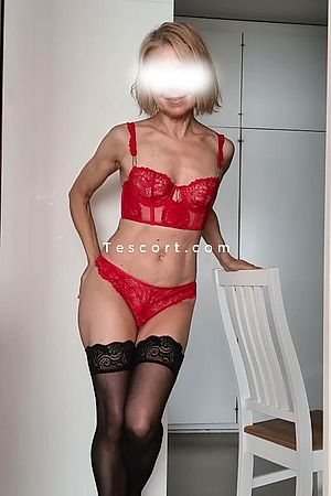 Elena - Paris Escorts