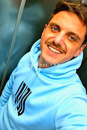 Gourmandinho - Biarritz Boy Escorts