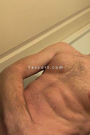 Jordan066 - Escort Boy Hyères