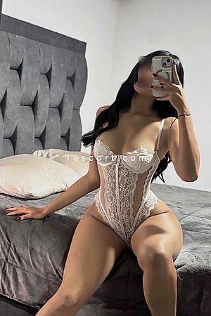 Sanae - Paris Escorts