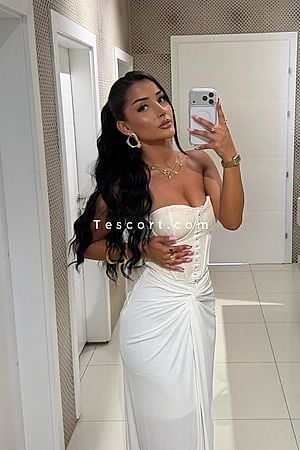 Sara - Escort Girl Paris
