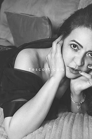 Sarah - Angoulême Escorts
