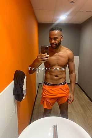 Masseur971 - Paris Boy Escorts