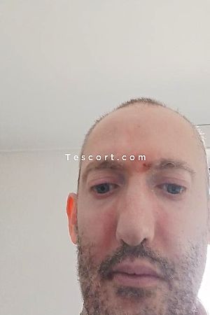 Vincent - Escort Boy Paris