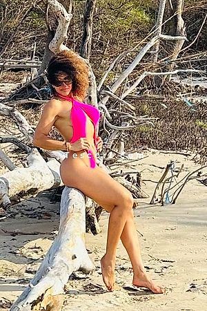 Douce Lisa - Escort Girl Biarritz