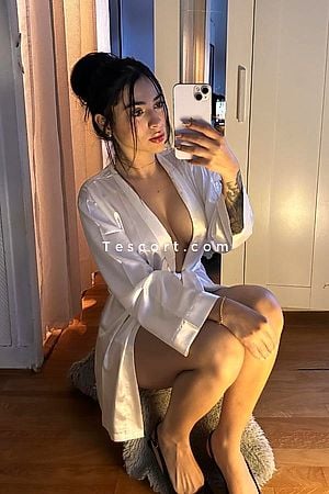 Sofia - Paris Escorts