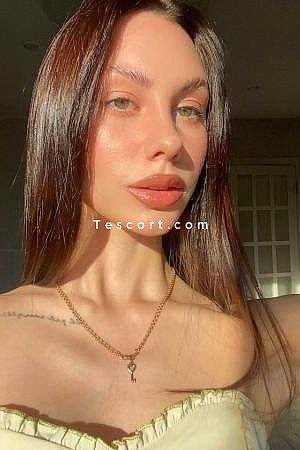 DARINA - Paris Escorts