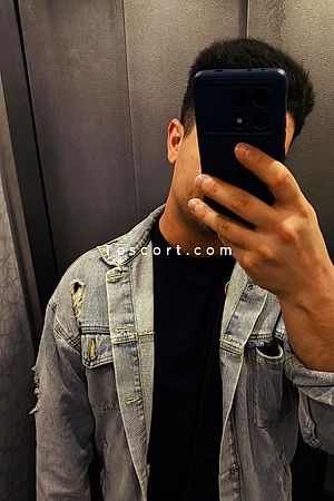 Belmondo - Escort Boy Nice