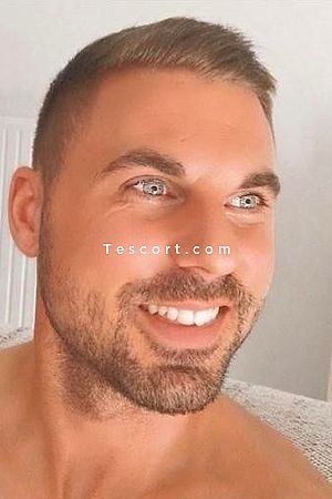 Kev35 - Rennes Boy Escorts