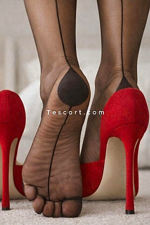 LadyParisFeet - Paris Escorts