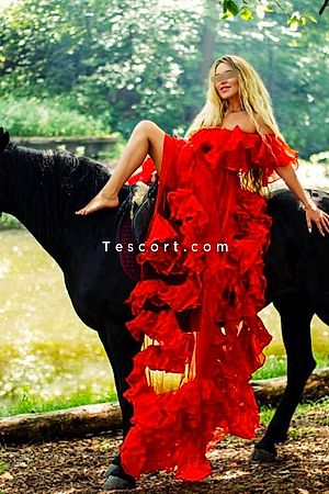 Fortuna - Cannes Escorts