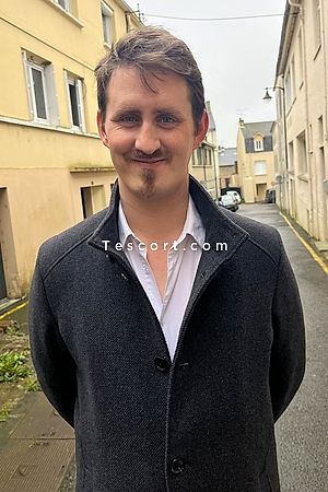 Mal1000Inferieur - Rennes Boy Escorts