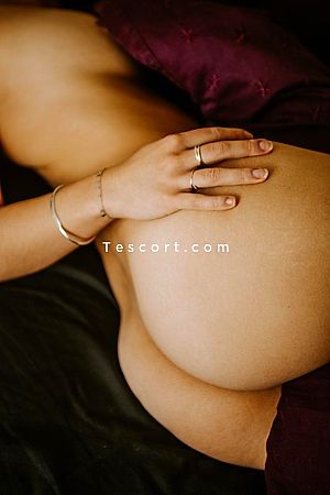 Lena Rtichaud - Rennes Escorts