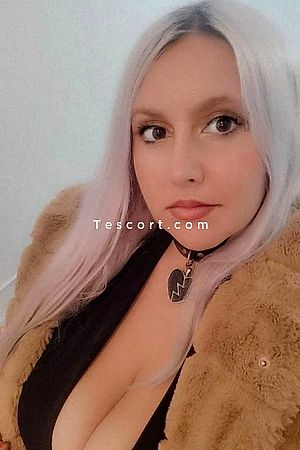 Eva - Saint-Etienne Escorts