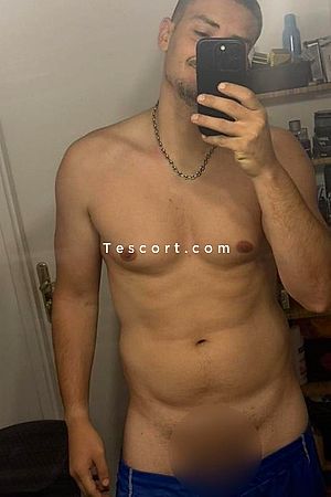 Juanito - Escort Boy Paris