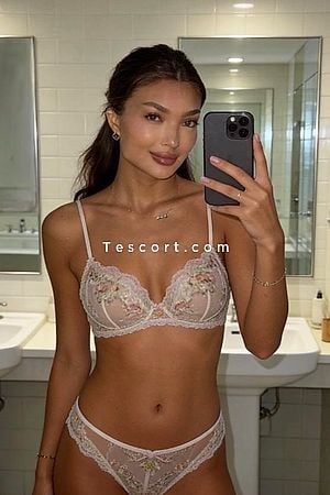 Kamila - Escort Girl Neuilly-sur-Seine