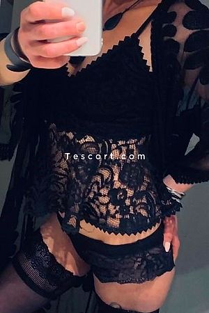 ines - Bordeaux Escorts