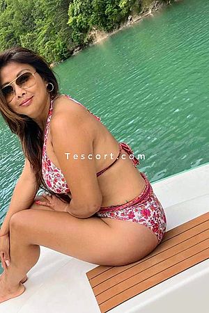 Cynthia - Escort Girl Paris