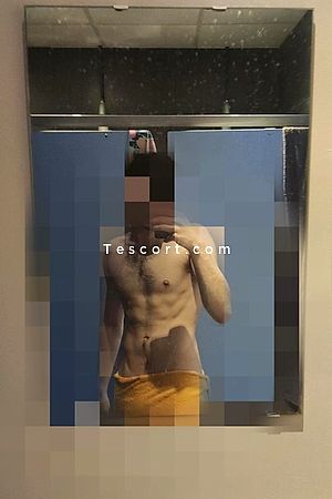 Valentin26 - Angers Boy Escorts