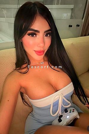 Antonella - Escort Girl Paris