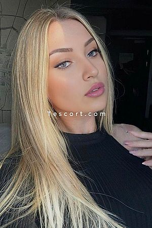 Monica - Escort Girl Paris
