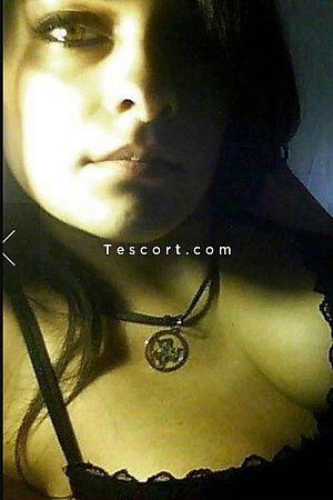 Emy - Escort Girl Lyon