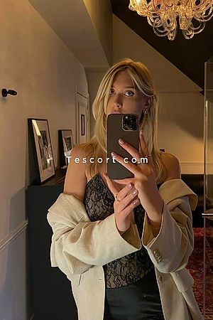 ELSA DUO EVA LUX - Escort Girl Paris
