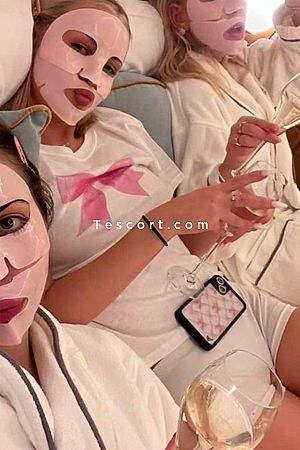 OUAH! PARTY TRIO - Paris Escorts