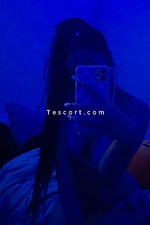 Naila - Escort Girl Châlons-en-Champagne