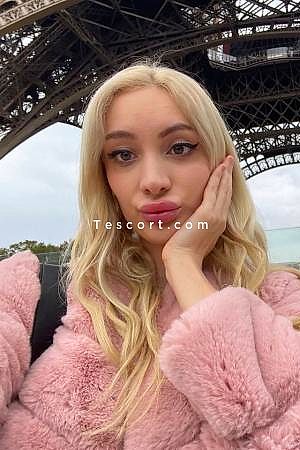 HotArielX - Paris Escorts