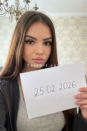 Klara - Escort Girl Paris