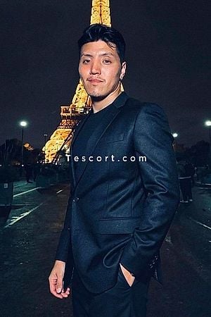 ThiagoSexyBack - Paris Boy Escorts