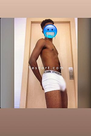 Isac - Escort Boy Vannes