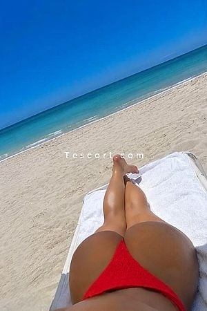 Cece - Escort Girl Paris
