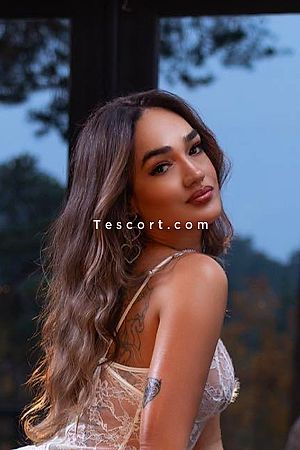 Elizza - Paris Escorts