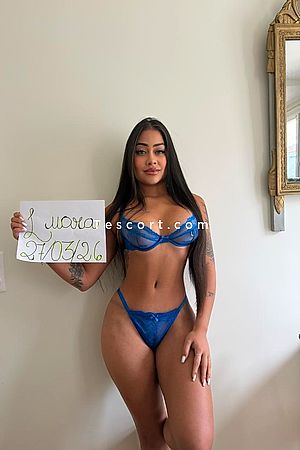 Deplacement Luara - Courbevoie Escorts