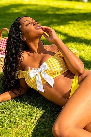 ALICE - Versailles Escorts