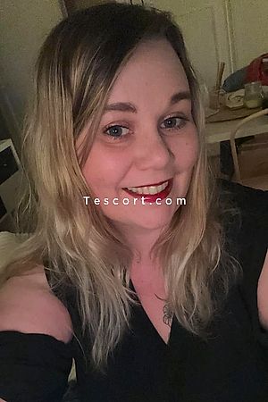 Petite plume - Bourg-En-Bresse Escorts