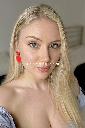 Eva Love - Paris Escorts