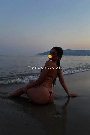 Meryem - Escort Girl Neuilly-sur-Seine