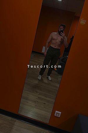 L45 - Montargis Boy Escorts