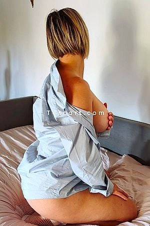 Nina - Escort Girl Bordeaux