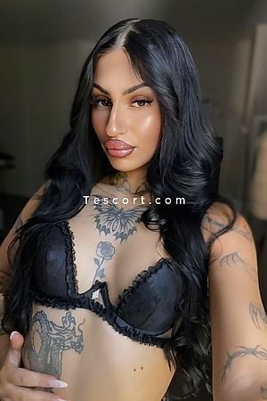 Pearly - Escort Girl La Defense